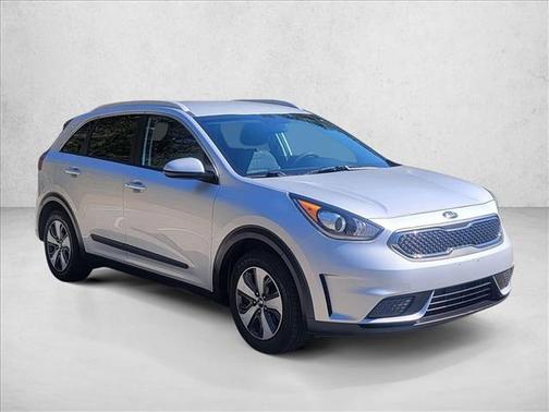 2017 Kia Niro LX