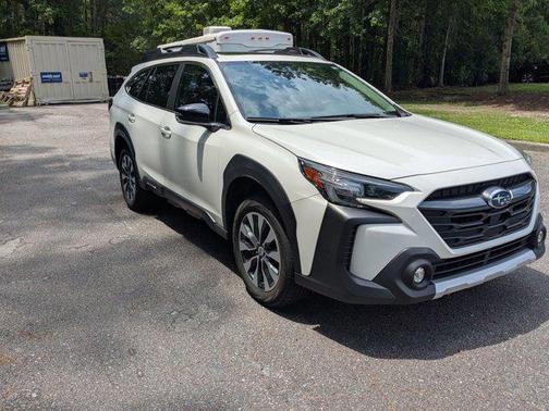 Crystal White Pearl 2024 Subaru Outback Limited