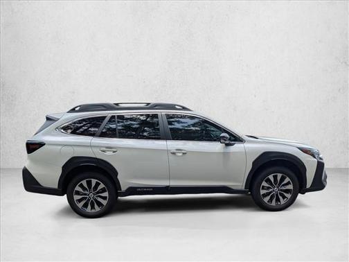 Crystal White Pearl 2024 Subaru Outback Limited