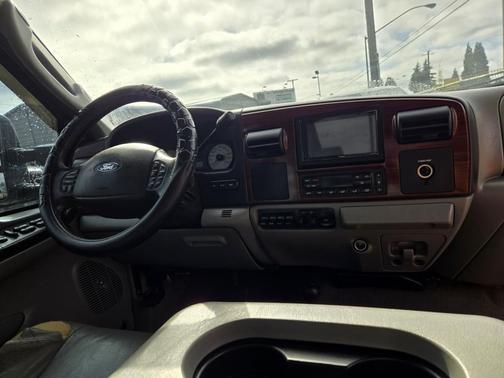 2006 Ford F-350 Lariat