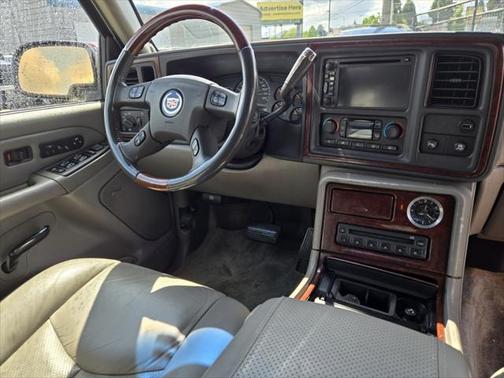 2005 Cadillac Escalade ESV Standard