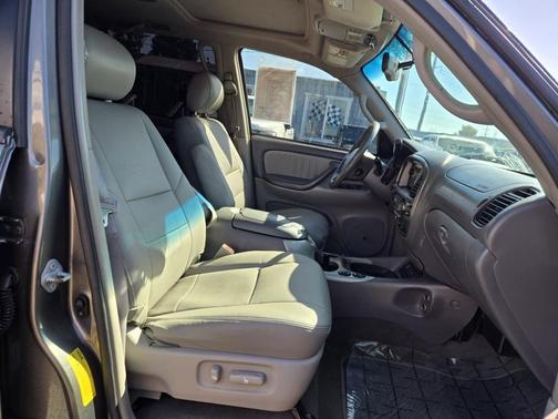 2005 Toyota Sequoia Limited