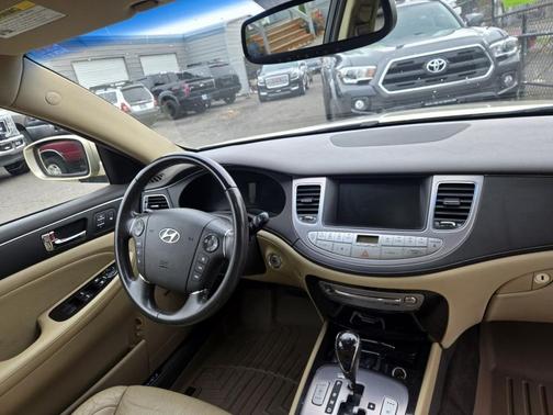 2011 Hyundai Genesis 4.6