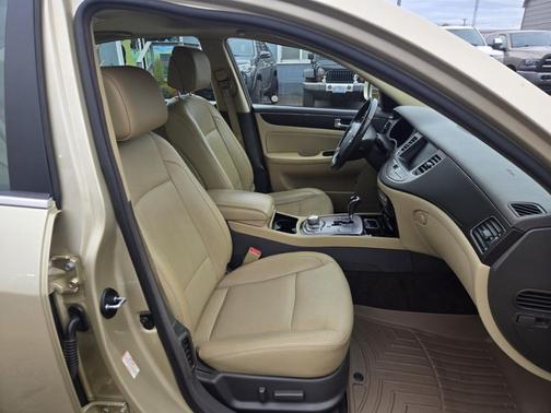 2011 Hyundai Genesis 4.6