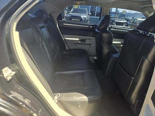 2007 Chrysler 300C Base