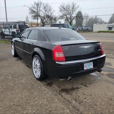 2007 Chrysler 300C Base