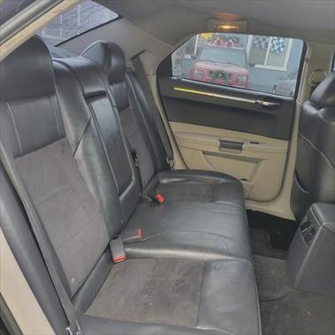 2007 Chrysler 300C Base