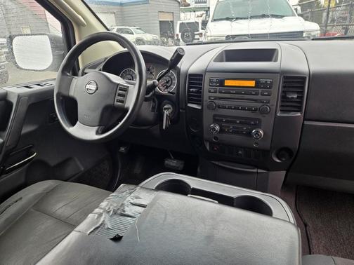2008 Nissan Titan XE Crew Cab
