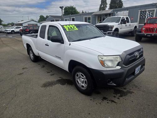 Super White 2012 Toyota Tacoma SR5