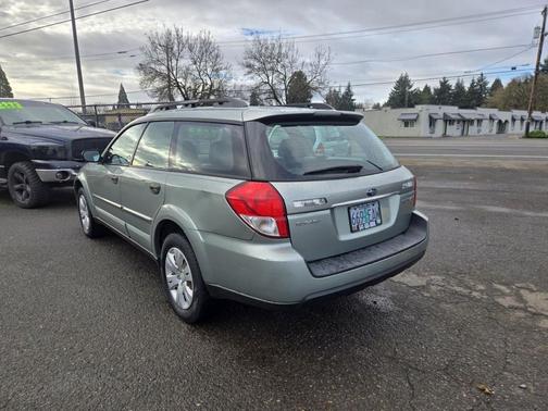 2004 Subaru Outback Base