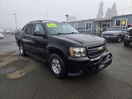 2011 Chevrolet Avalanche 1500 LS