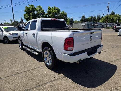 Bright White Clearcoat 2015 RAM 1500 Tradesman/Express