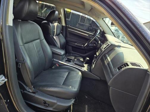 2008 Chrysler 300 SRT8