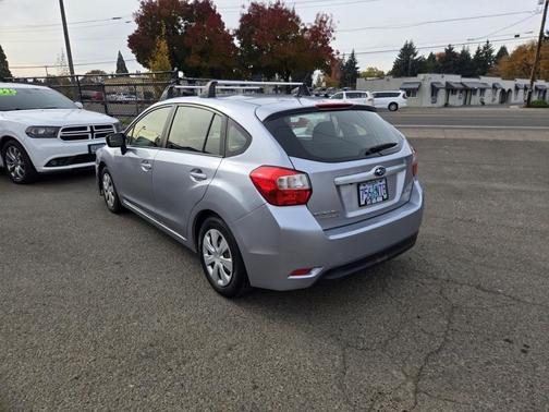 2016 Subaru Impreza 2.0i
