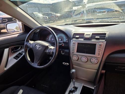 Black 2011 Toyota Camry SE