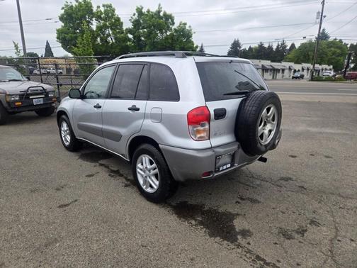 Silver 2002 Toyota RAV4 Base