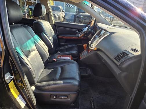 2004 Lexus RX 330 Base