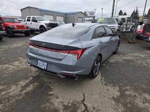 2021 Hyundai ELANTRA Limited