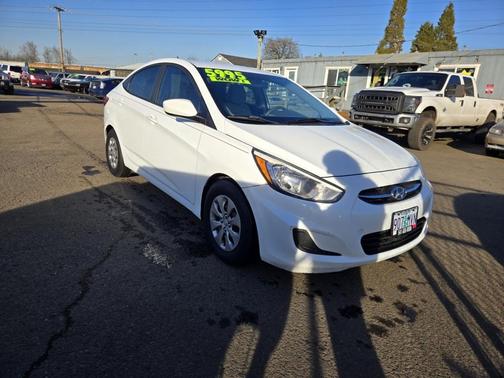 2017 Hyundai Accent SE