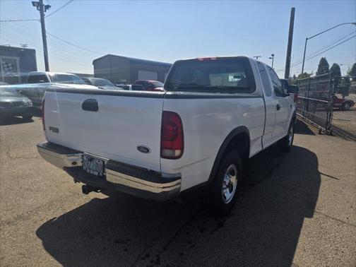 2000 Ford F-150 XL