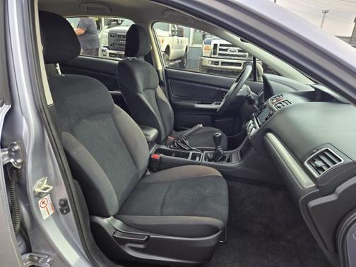 2016 Subaru Impreza 2.0i