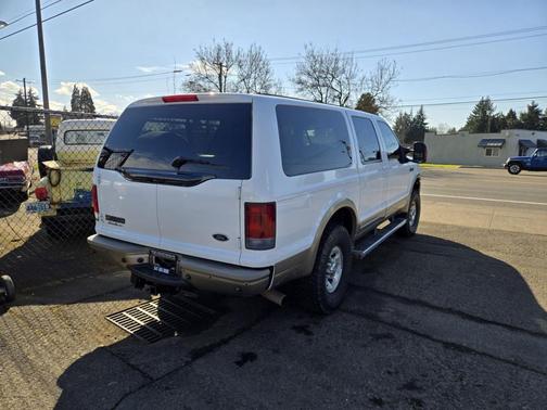 2005 Ford Excursion Eddie Bauer