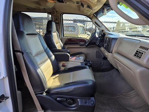 2005 Ford Excursion Eddie Bauer