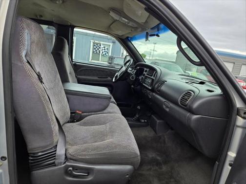 2001 Dodge Ram 1500 SLT