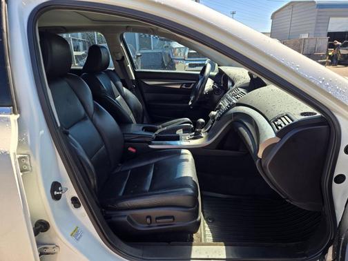 White Diamond Pearl 2009 Acura TL Technology