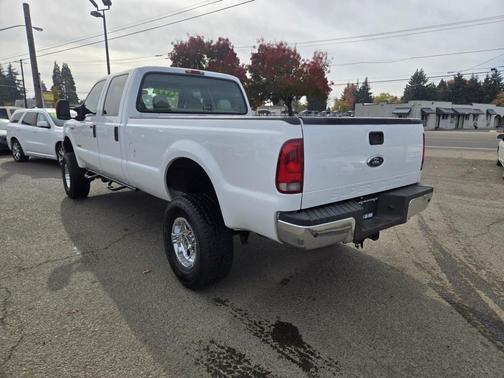 2005 Ford F-350 XLT Crew Cab Super Duty