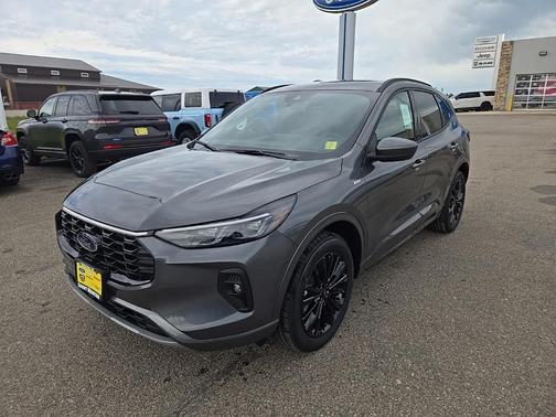 2025 Ford Escape ST-Line Elite