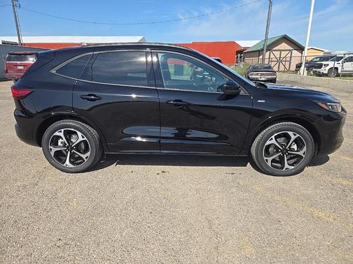 2025 Ford Escape ST-Line Elite
