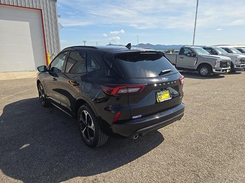 2025 Ford Escape ST-Line Elite