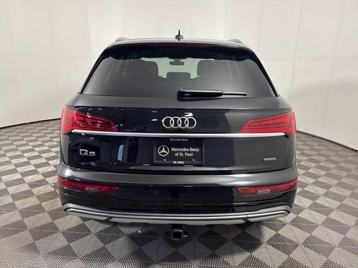 2023 Audi Q5 40 Premium Plus