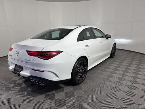 2022 Mercedes-Benz CLA 250 Base 4MATIC