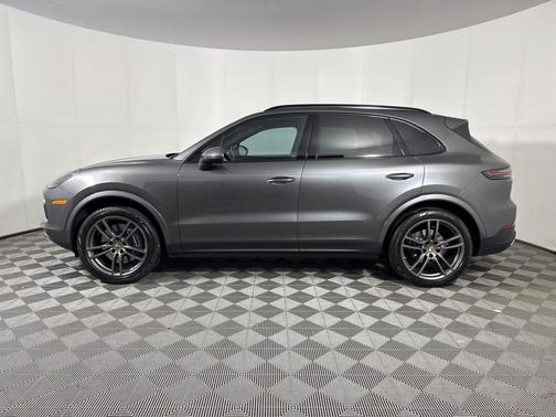 2021 Porsche Cayenne Base