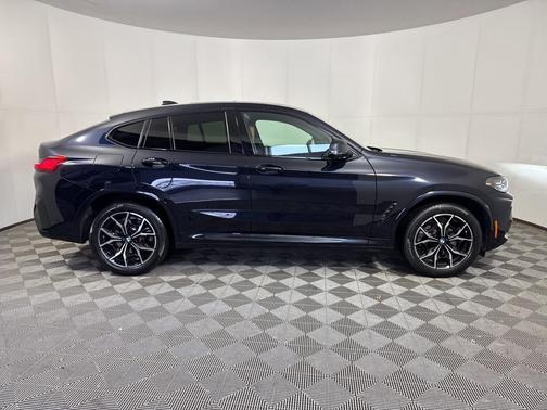 2023 BMW X4 xDrive30i