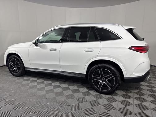 2025 Mercedes-Benz GLC 300 Base 4MATIC