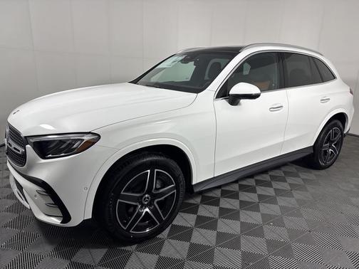 2025 Mercedes-Benz GLC 300 Base 4MATIC