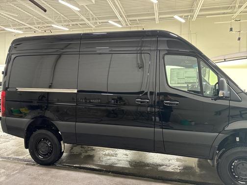 2025 Mercedes-Benz Sprinter 2500