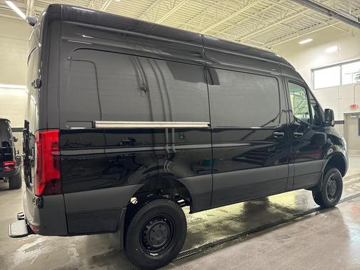 2025 Mercedes-Benz Sprinter 2500