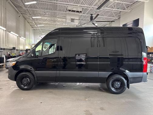 2025 Mercedes-Benz Sprinter 2500 