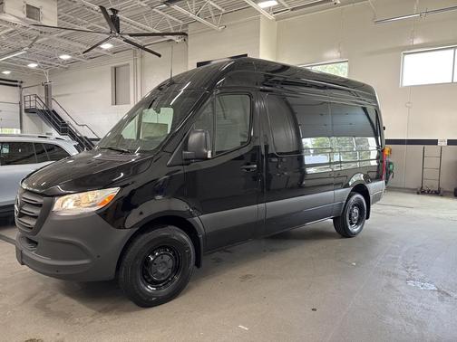 2025 Mercedes-Benz Sprinter 2500 