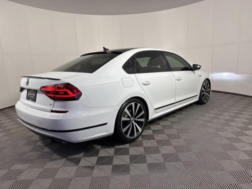 2018 Volkswagen Passat 3.6L V6 GT