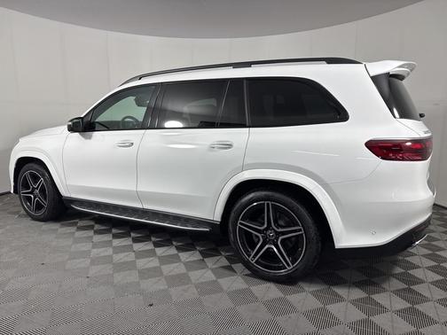 2025 Mercedes-Benz GLS 450 4MATIC