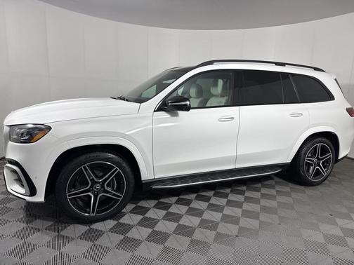 2025 Mercedes-Benz GLS 450 4MATIC