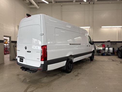 2026 Mercedes-Benz Sprinter 2500 170 WB High Roof Extended Cargo