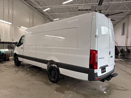2026 Mercedes-Benz Sprinter 2500 170 WB High Roof Extended Cargo