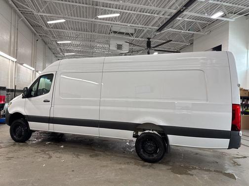 2026 Mercedes-Benz Sprinter 2500 170 WB High Roof Extended Cargo