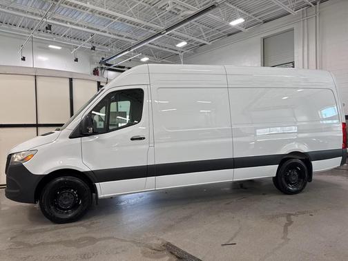 2025 Mercedes-Benz Sprinter 2500
